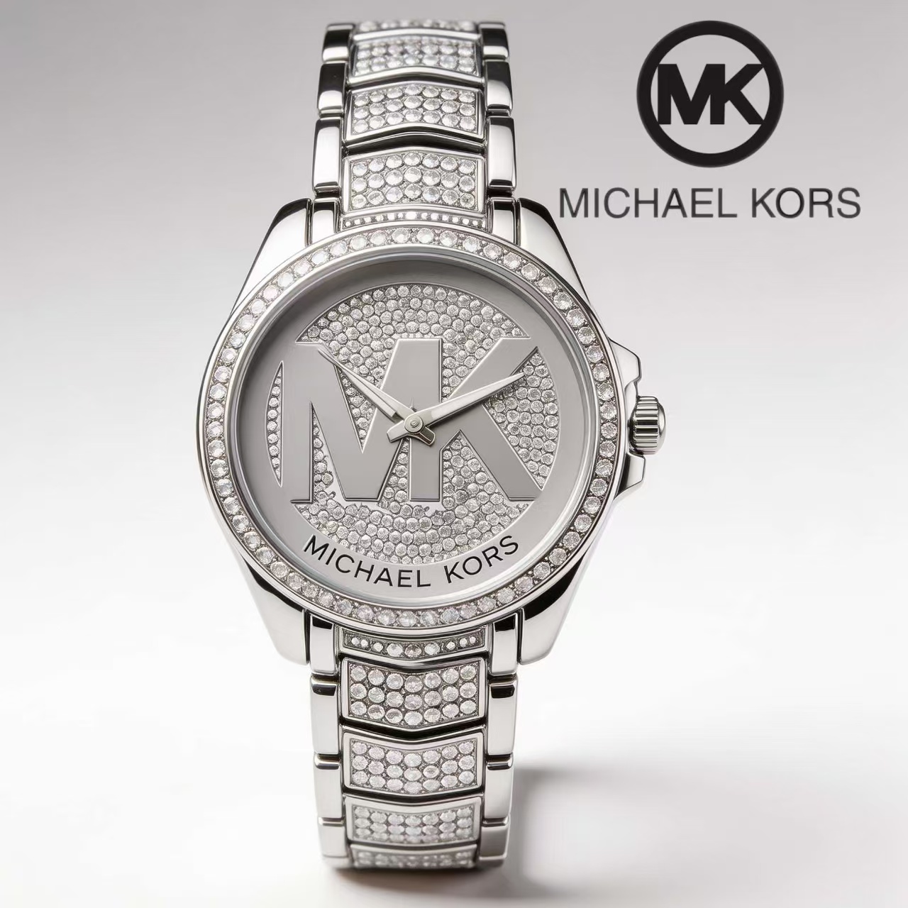 Luxury Watch Photo - مايكل كورس ساعة نسائية أنيقة وعصرية