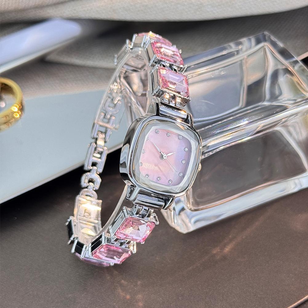 ساعة يد نسائية بسوار لامع وقرص - مراجعة Luxury Watch Female وسعره