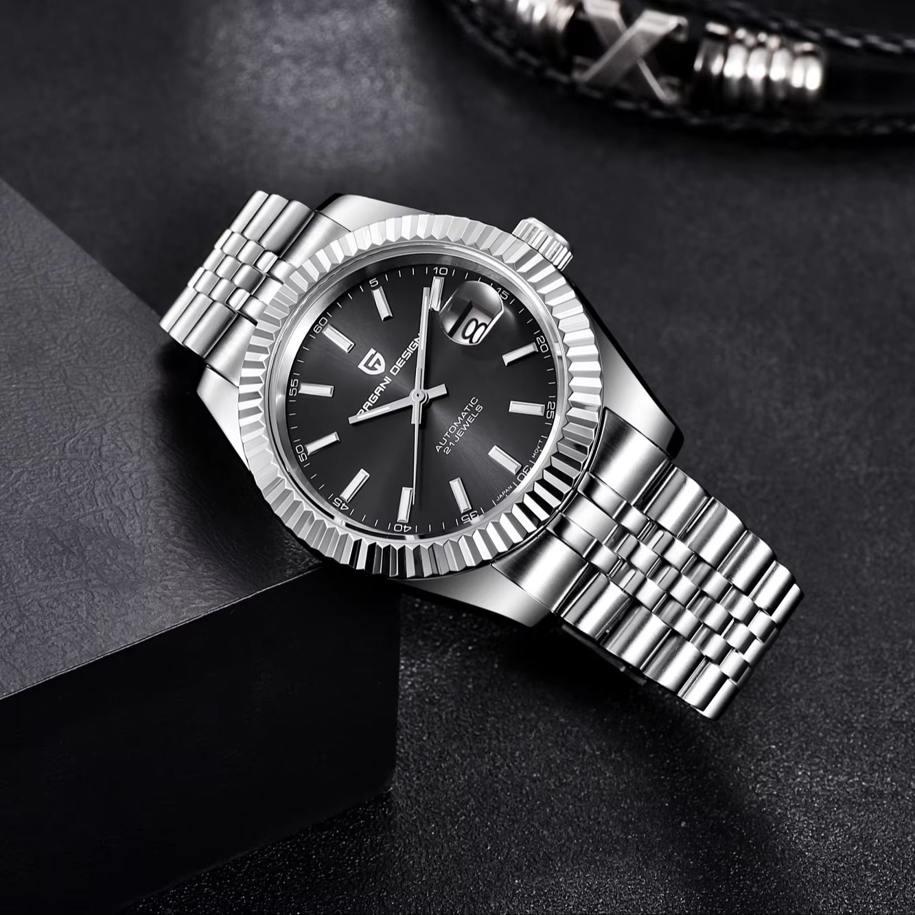 ساعة باجاني ديزاين الرجالية ال - مراجعة Luxury Watch Tier وسعره