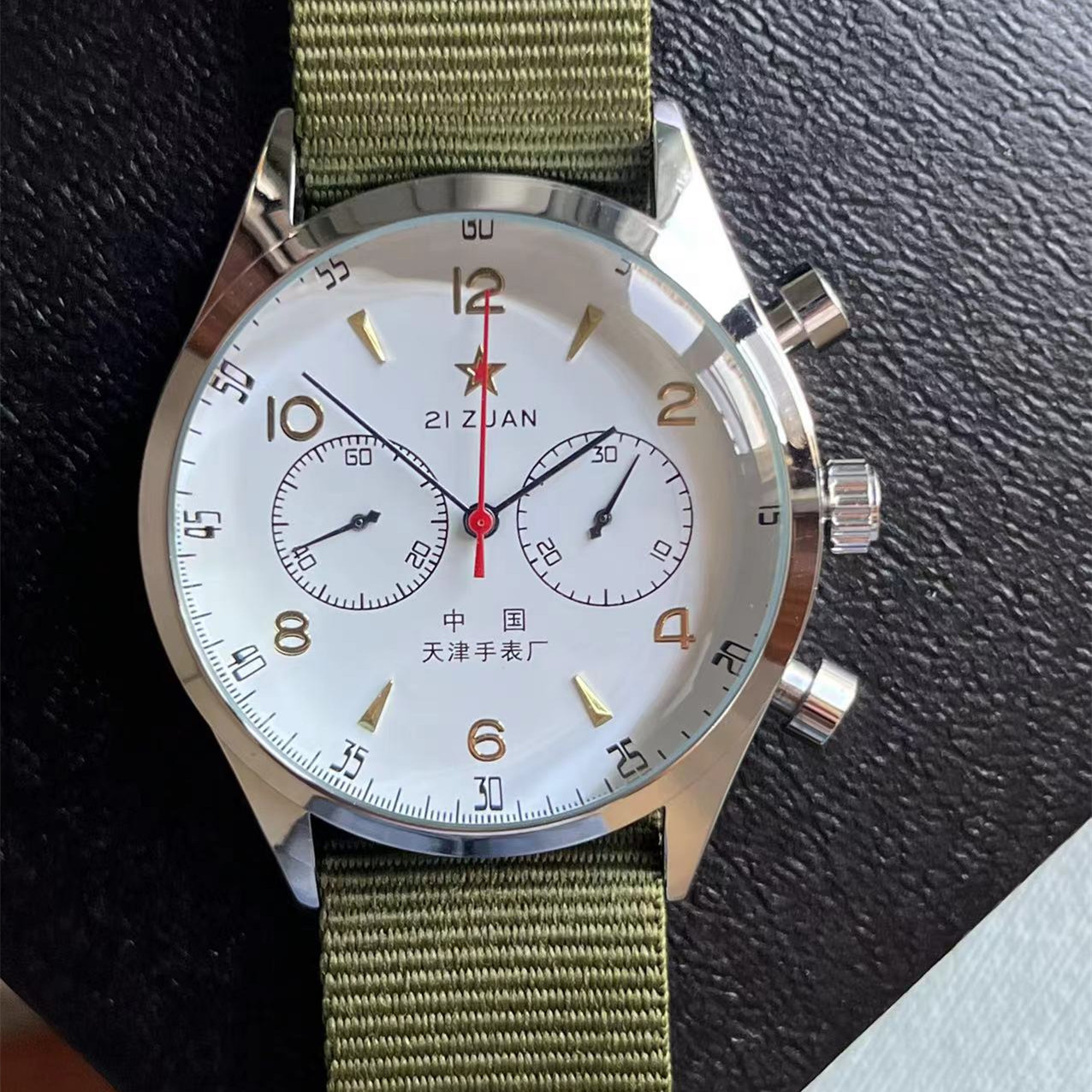 ساعة يد رجالية كرونوغراف كوارت - مراجعة Chronograph Flyback Watch وسعره