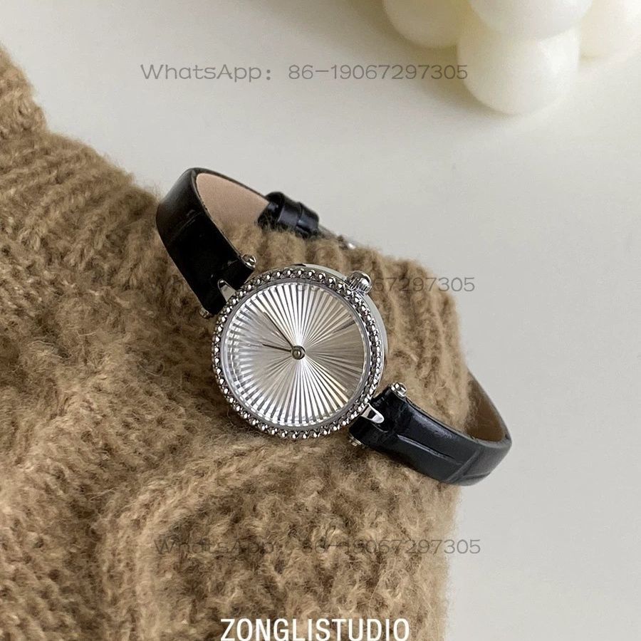 ساعة كوارتز نسائية من الجلد مت - مراجعة Luxury Watch Leather وسعره