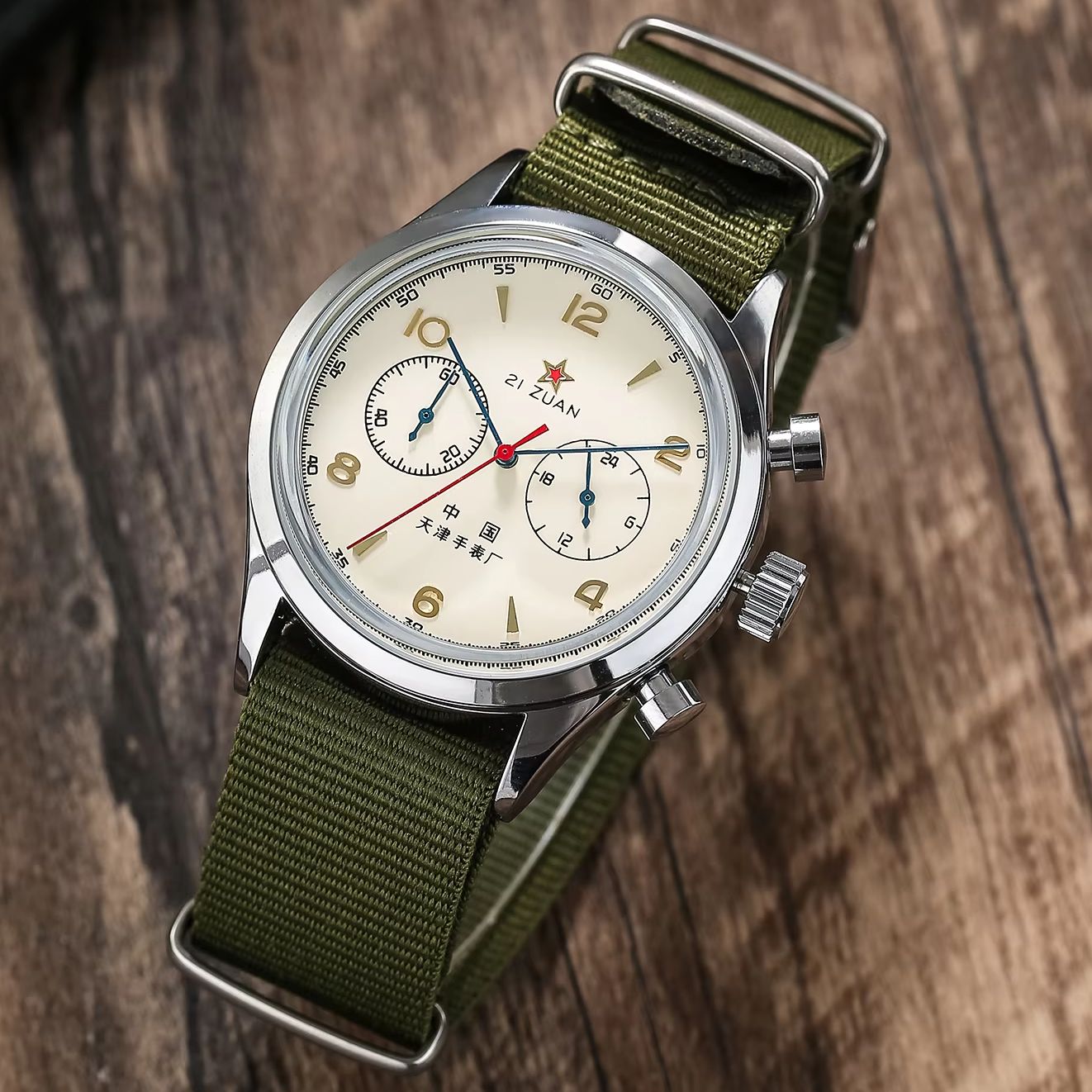 ساعات رجالية 1963، ساعة طيار أ - مراجعة Chronograph Flyback Watch وسعره