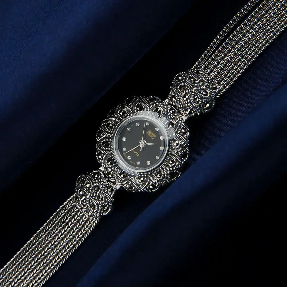 العنصر المجمع-رجعية نمط الفضة  - مراجعة Luxury Watch Photo وسعره