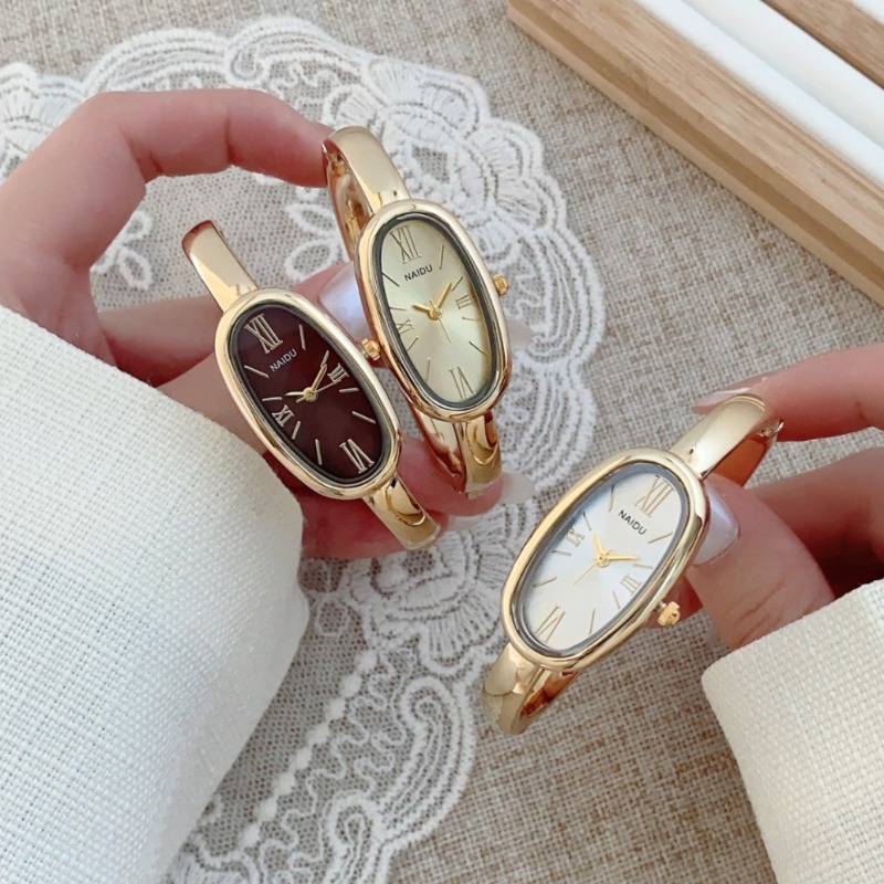 ساعة يد نسائية فاخرة بتصميم رو - مراجعة Luxury Watch Female وسعره