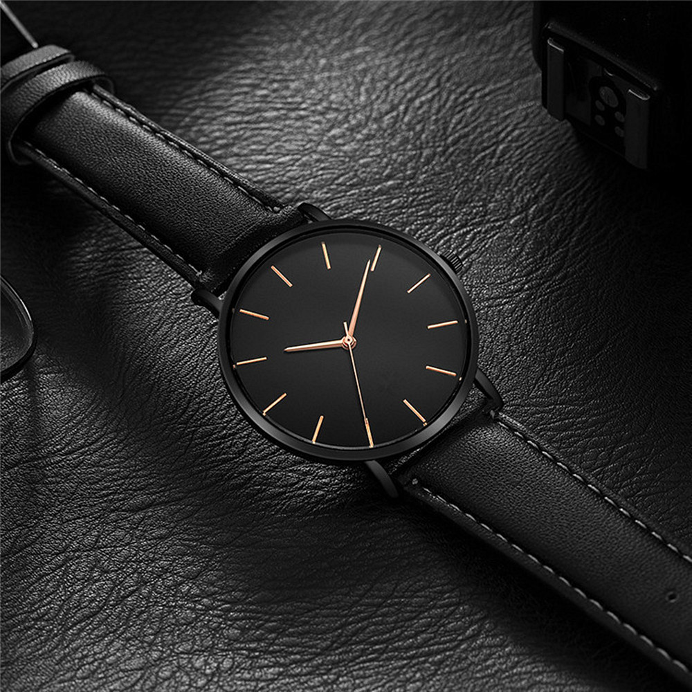 أسلوب بسيط التناظرية كوارتز سا - مراجعة Luxury Watch Mockup وسعره