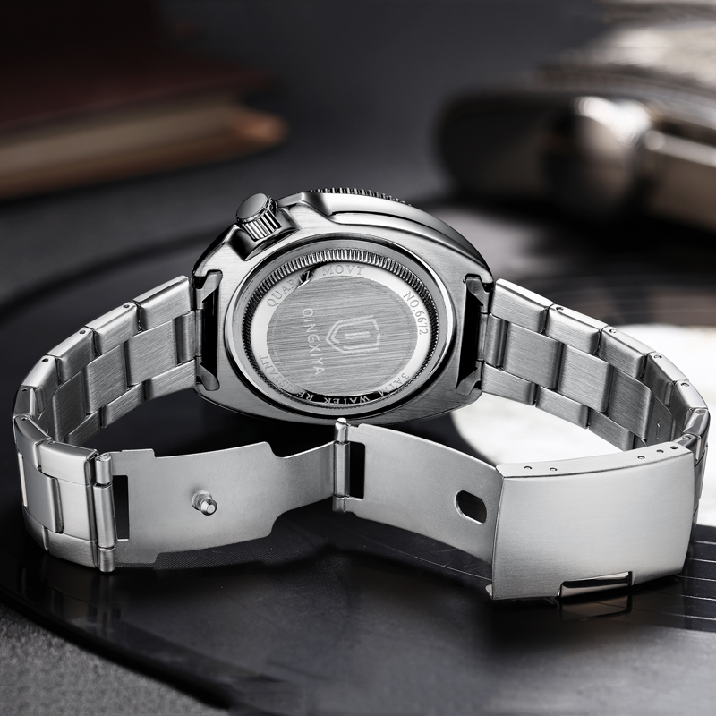 QINGXIYA العلامة التجارية المو - مراجعة Luxury Watch Mockup وسعره