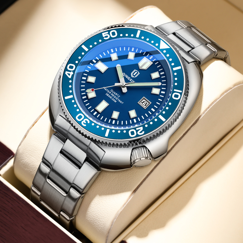 QINGXIYA العلامة التجارية المو - مراجعة Luxury Watch Mockup وسعره